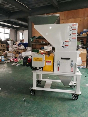 1.5KW 저속도 플라스틱 과립기 그라인더 OG-1LS 20 Kg/H 용량을 희게 하세요
