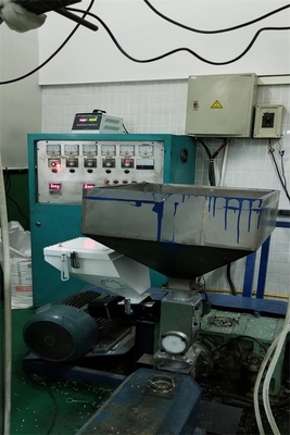 기계 마스터배치 용적 투입 유닛을 섞는 220V / 380V 플라스틱
